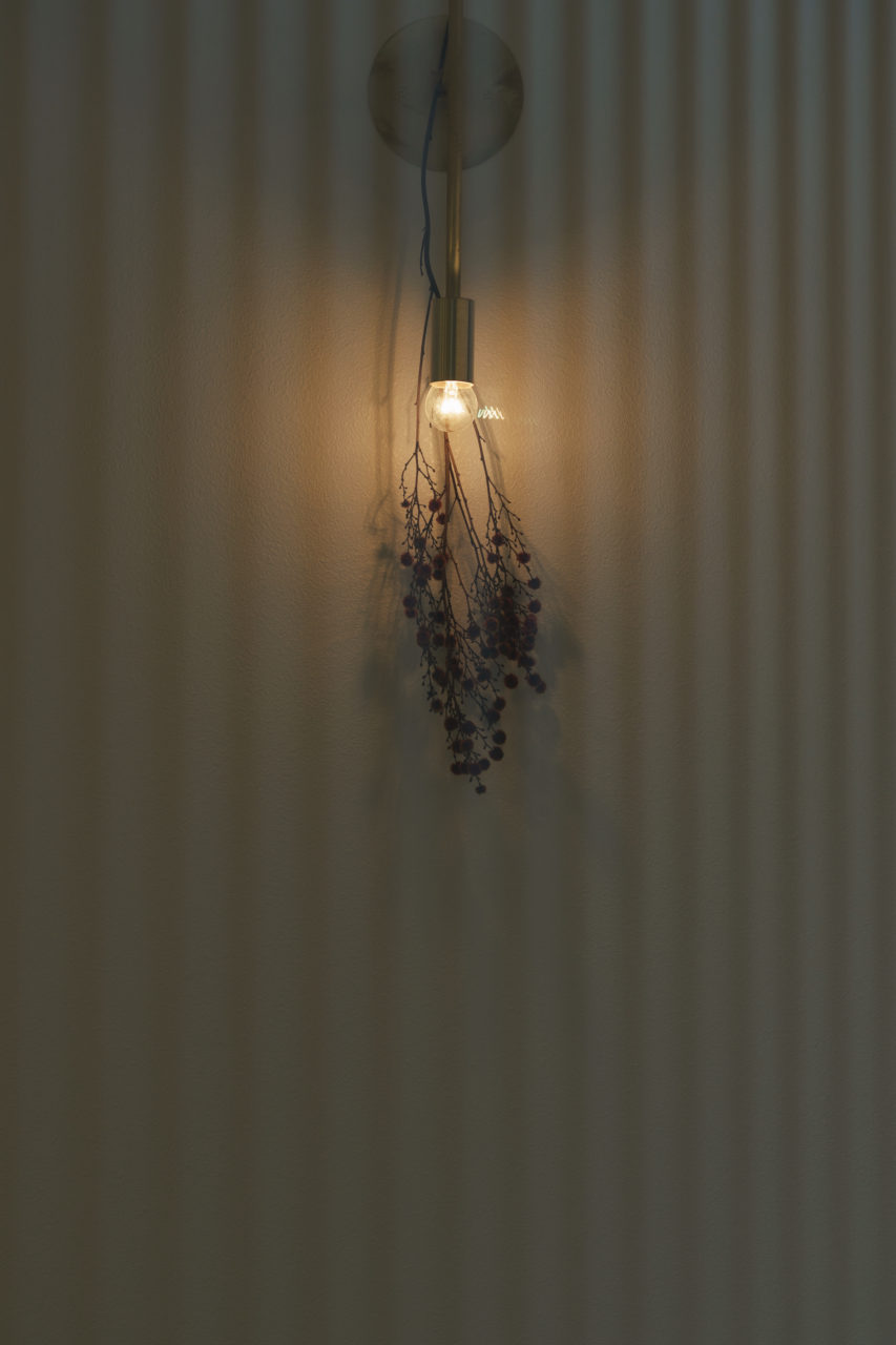 真鍮の照明　坂口