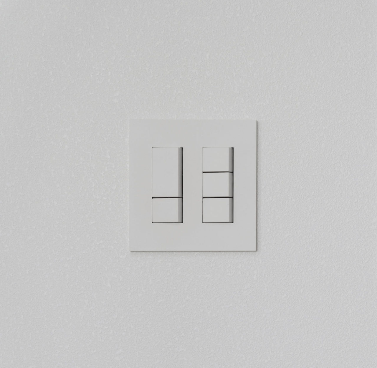 スイッチ　西村