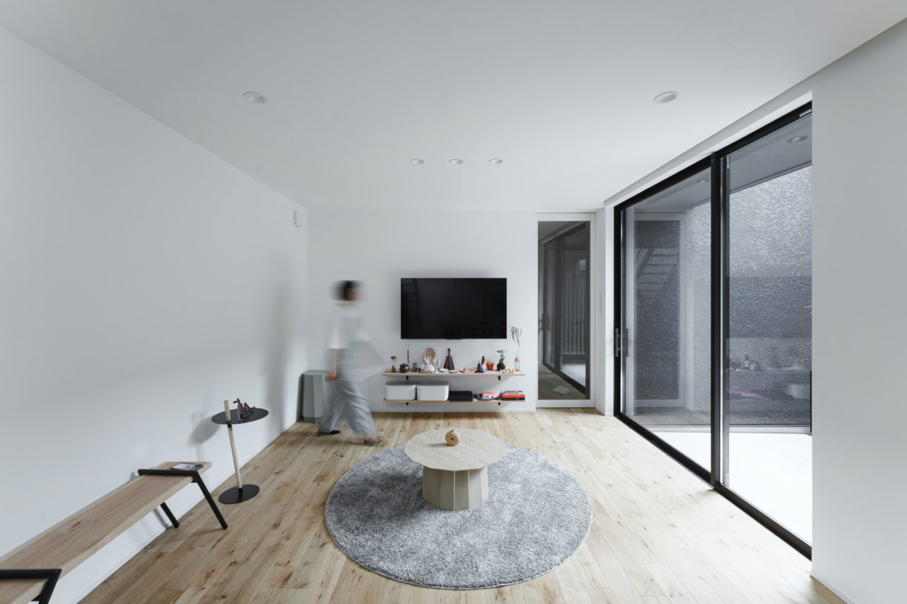 テレビボード　凌