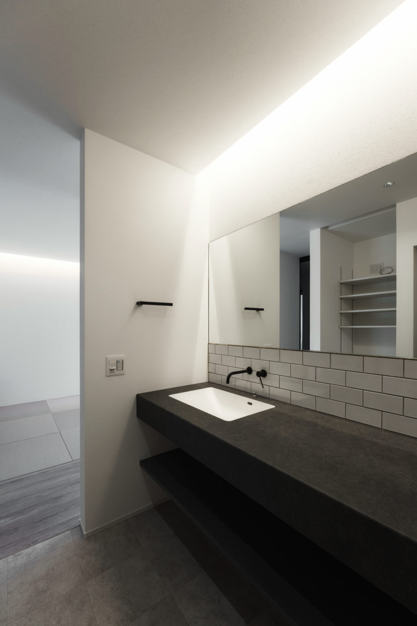 洗面化粧台　凌