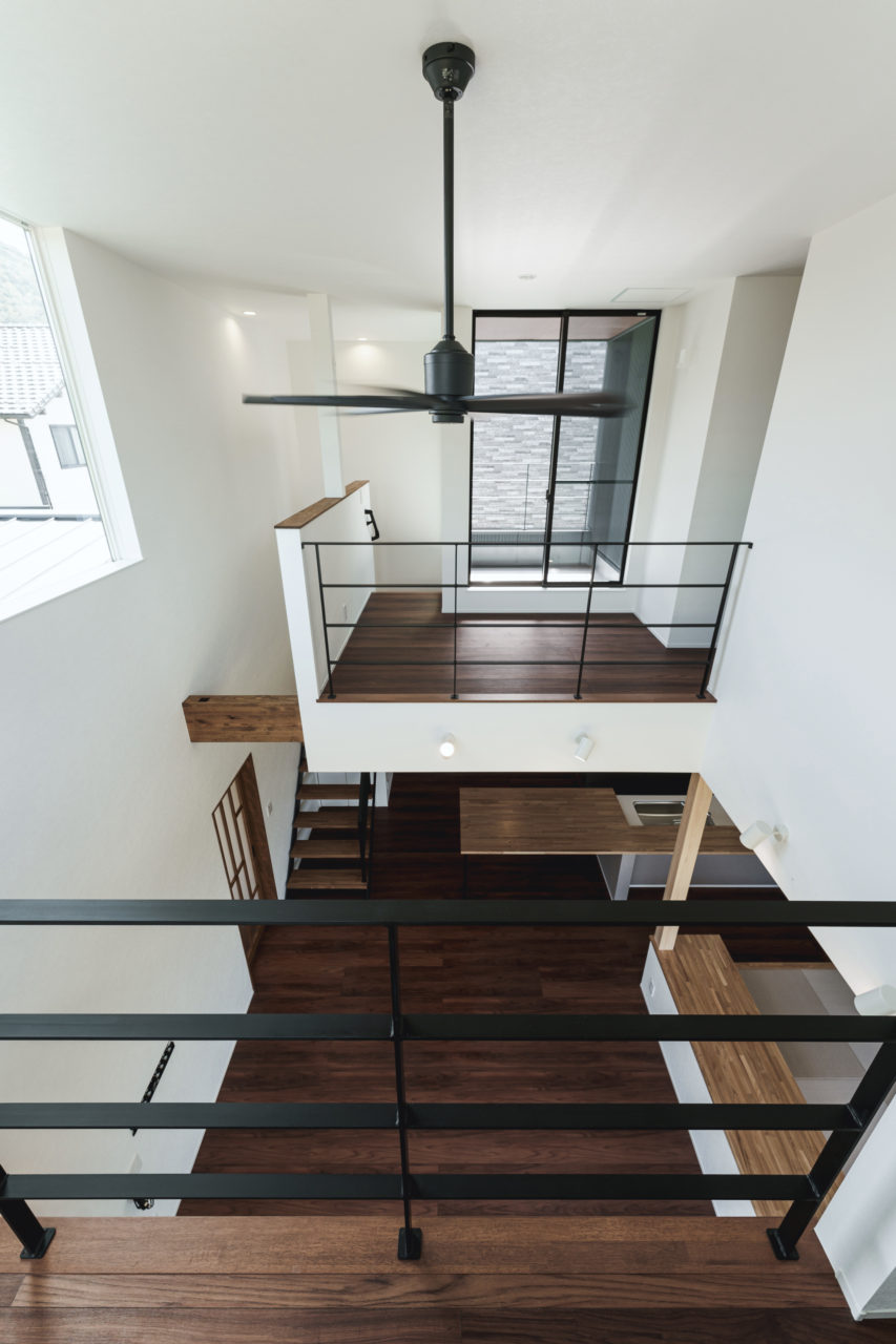 吹き抜けのある暮らし　一瀬