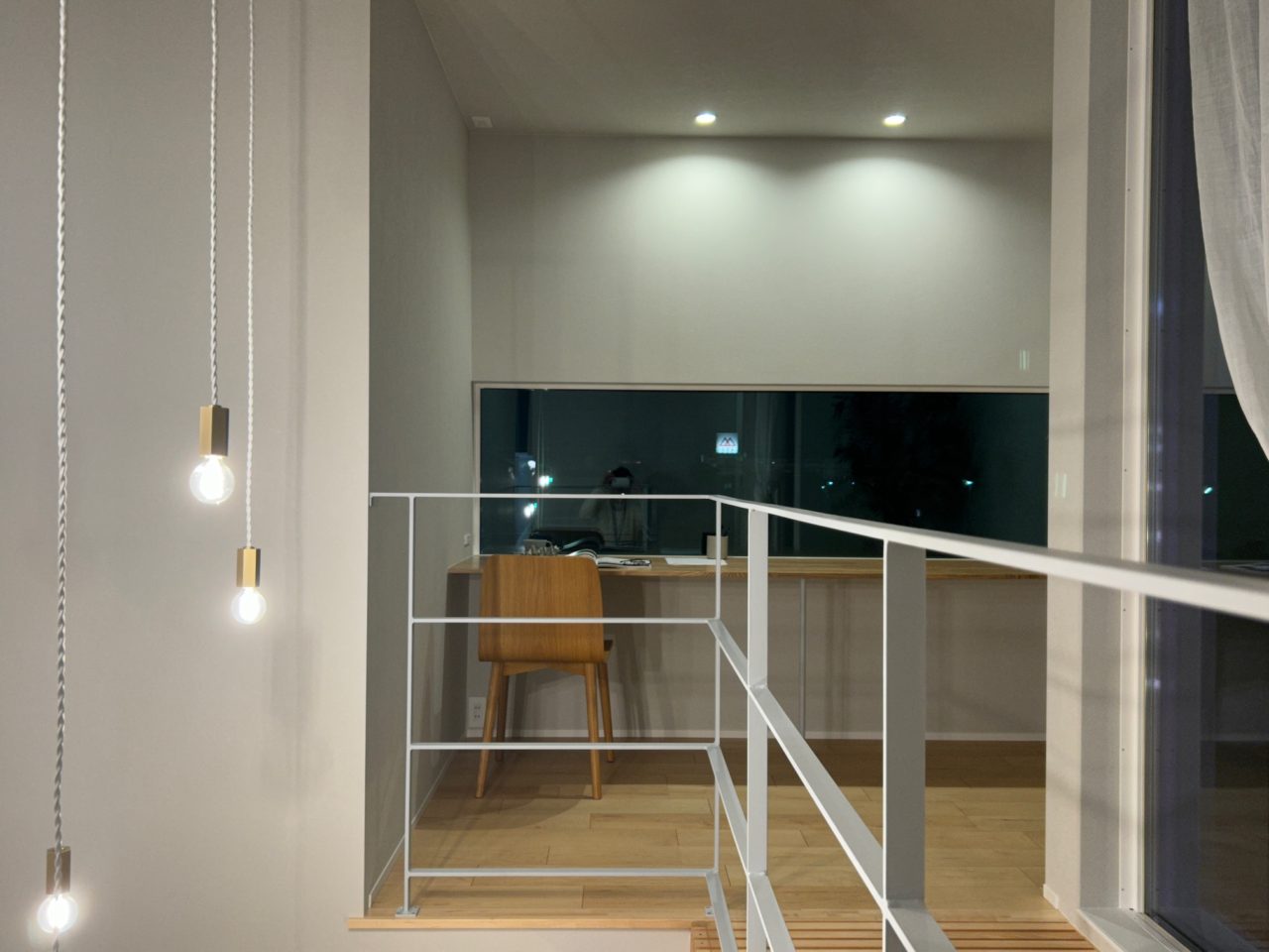 窓のコト　坂口