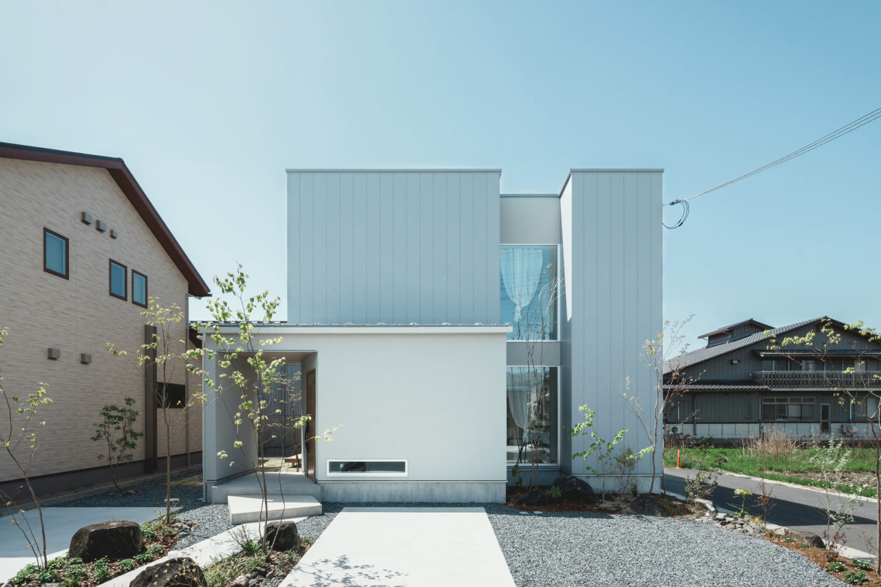 ＼モデルハウス公開中／　　　※京丹後市