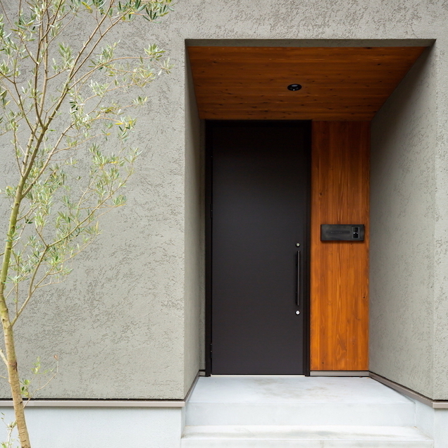 玄関扉について　　一瀬